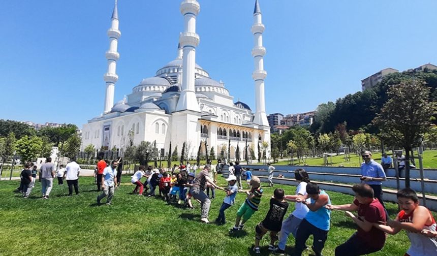 'Çocuklarla Camide Bir Gün'