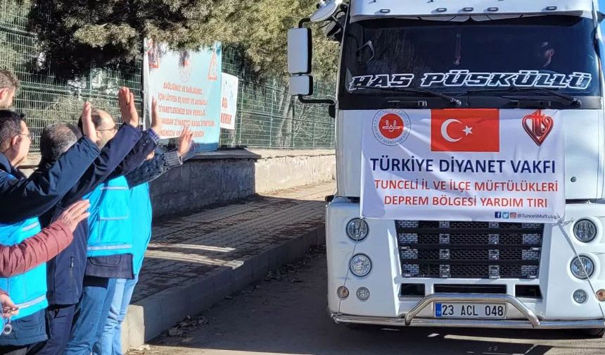 Hayırseverlerin desteğiyle hazırlanan "İyilik Tırı" Tunceli'den Adıyaman'a uğurlandı