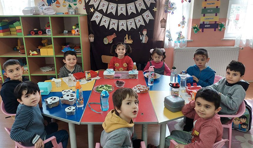 Saraykent'te çocuklar için "tekne orucu iftarı" düzenlendi