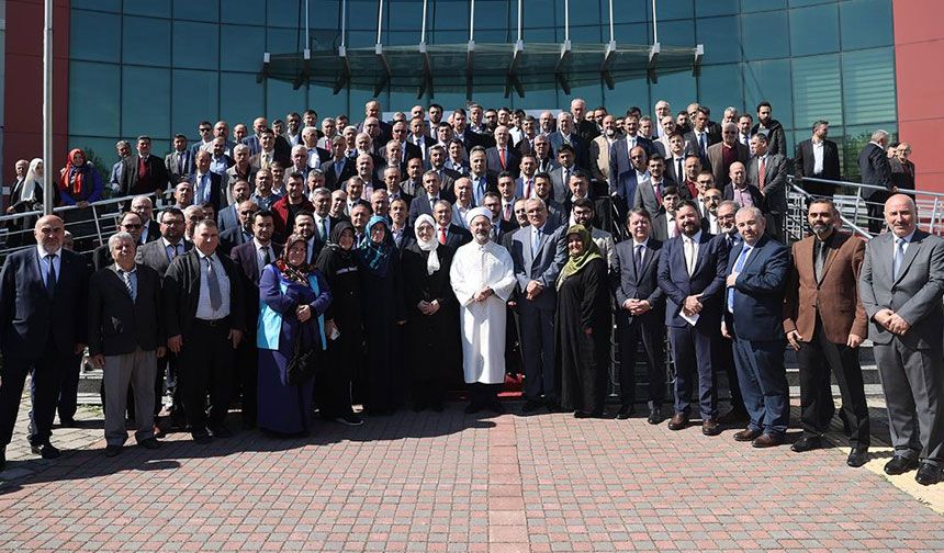 Başkan Erbaş, Balıkesir’de din görevlileriyle buluştu