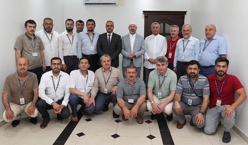 Başkan Erbaş, Cidde’de Havalimanı Ekip Başkanlığını ziyaret etti