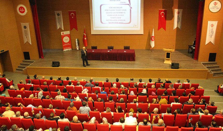 Aydın'da mutlu yuvanın sırları paylaşıldı