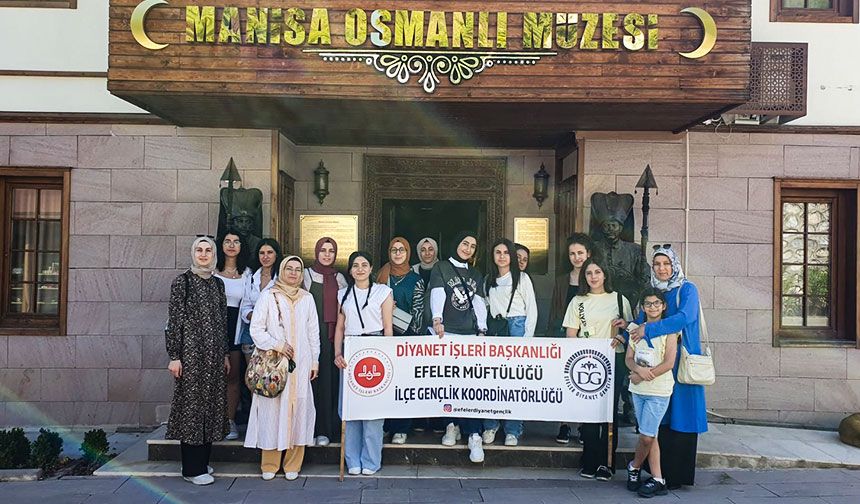 Aydınlı gençler gezide buluştu