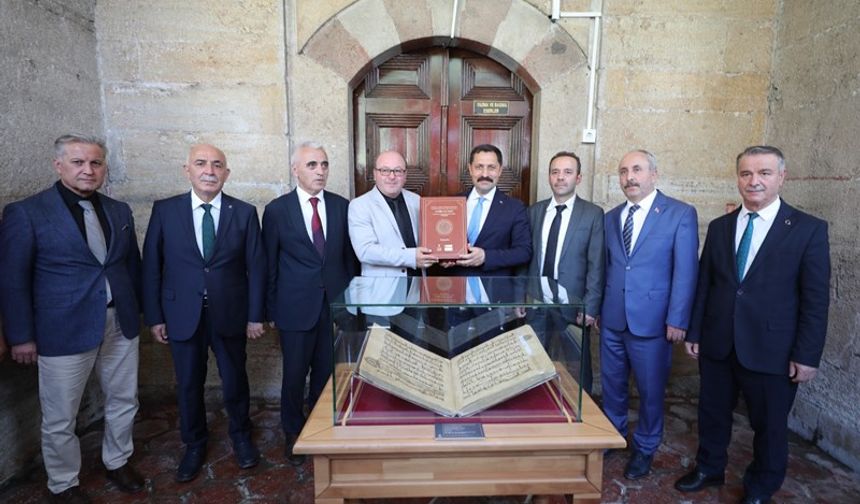 Amasya'da Yazma Eserler Kütüphanesi hizmete açıldı
