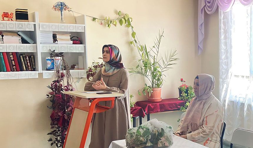 Kilis'te "Bir Yetime Aile Olmak" paneli
