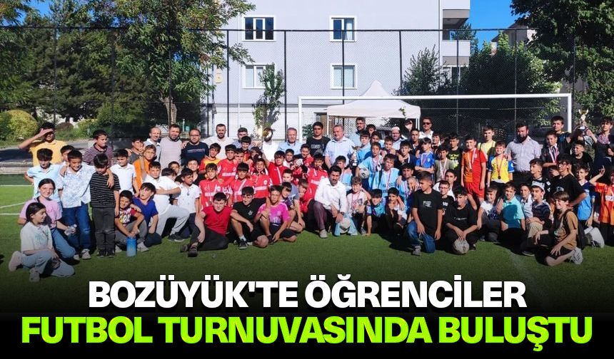 Bozüyük'te öğrenciler futbol turnuvasında buluştu