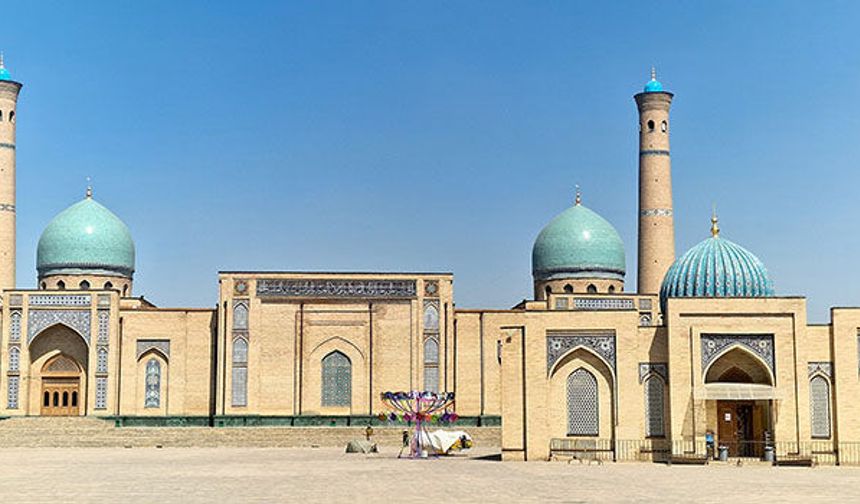 Türk-İslam medeniyetinin kadim merkezlerinden Özbekistan 35 yaşında