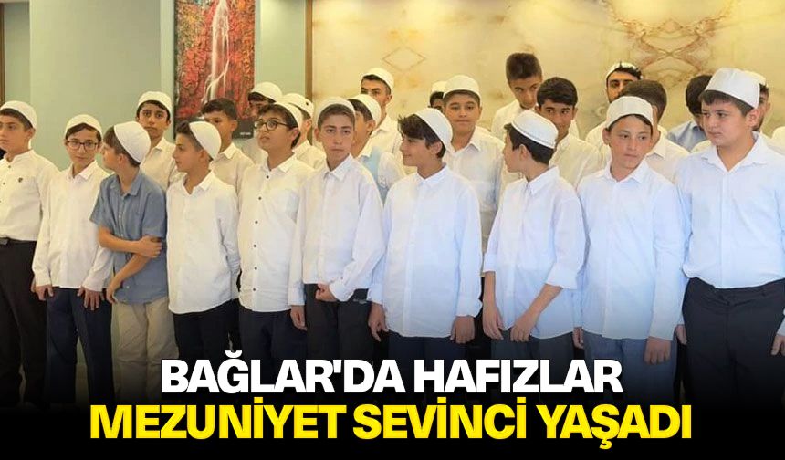 Bağlar'da hafızlar mezuniyet sevinci yaşadı