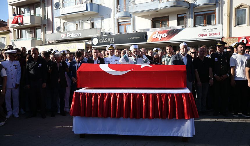 Ağrı'da şehit olan Piyade Uzman Çavuş Burak Geniş'in cenazesi toprağa verildi