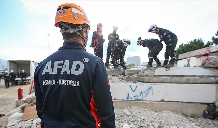 AFAD 1000 arama ve kurtarma teknikeri alacak