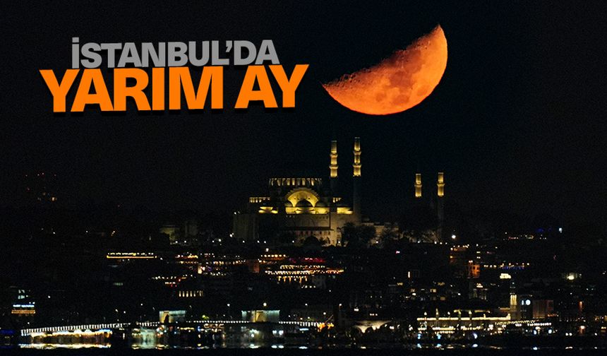 İstanbul’da yarım ay Süleymaniye Camii'nin süsledi