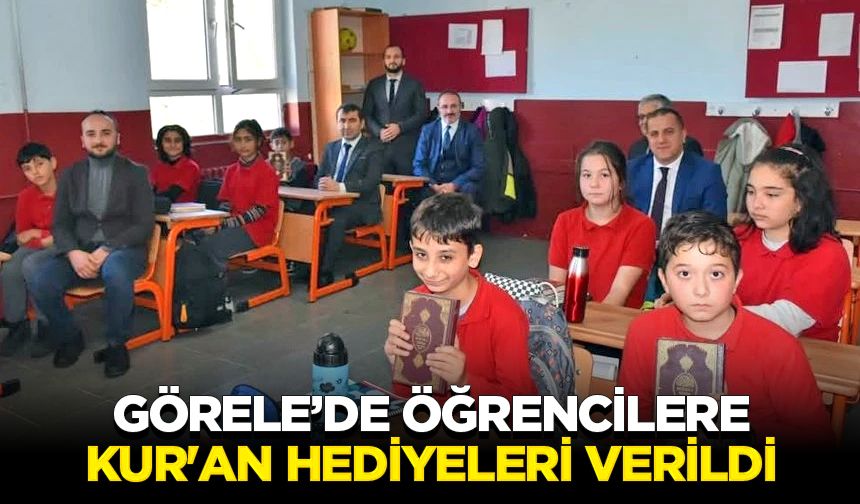 Görele’de öğrencilere Kur'an hediyeleri verildi