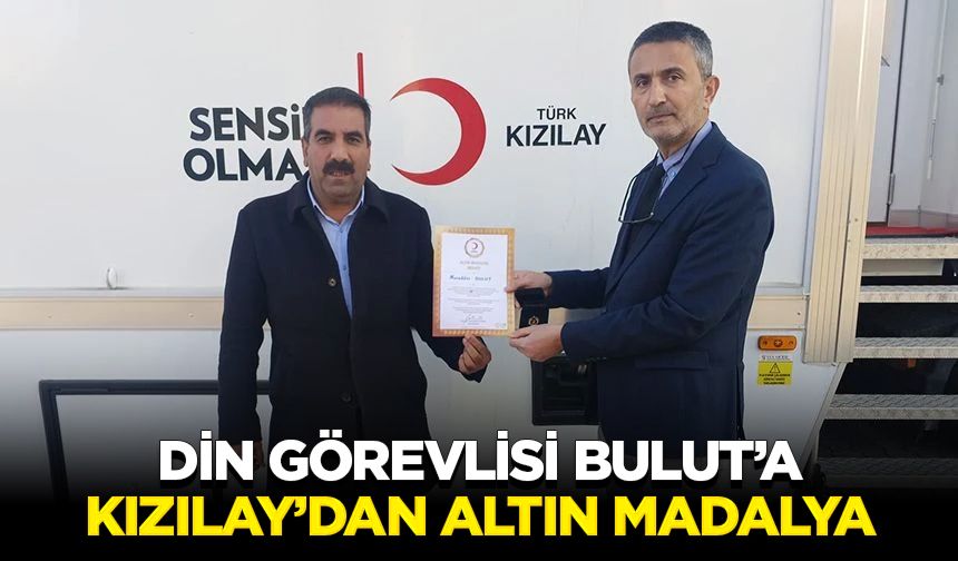 Din görevlisi Bulut’a Kızılay’dan altın madalya