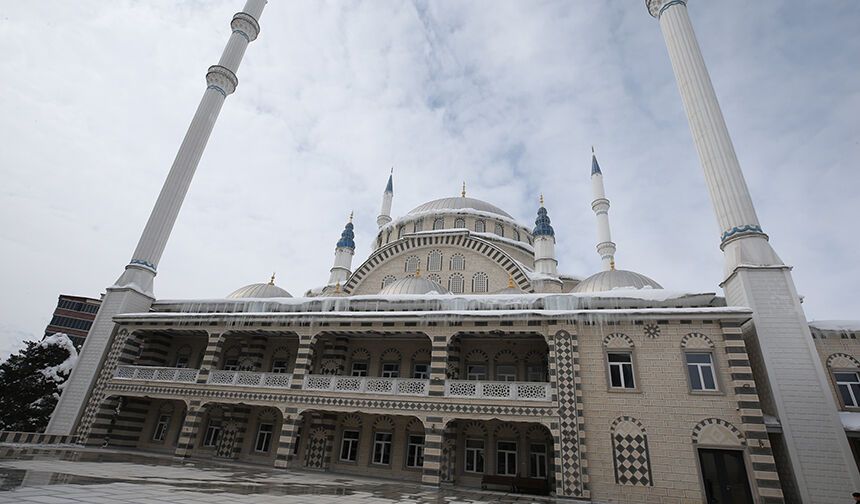 Muş İmam-ı Şafii Camii açıldı