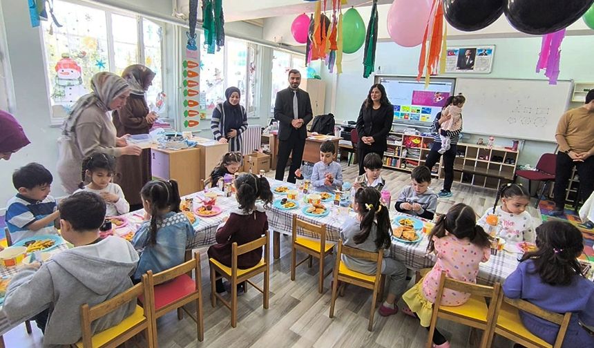 Kaymakam Yıldız, miniklerin iftar sevincine ortak oldu