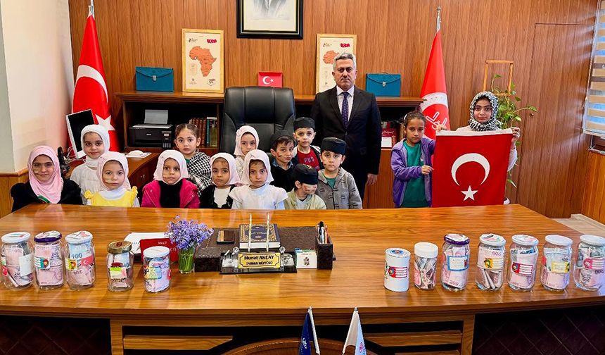 Tarsuslu minikler Filistin'deki kardeşlerini unutmadı