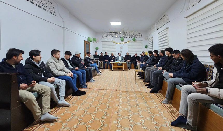 Yozgat'ta gençler iftarda buluştu