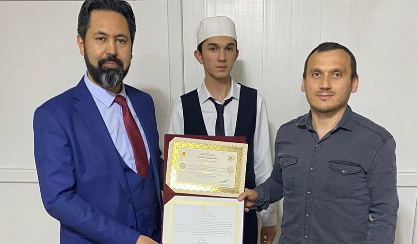 Espiye’de hafız öğrenci belge sevinci yaşadı