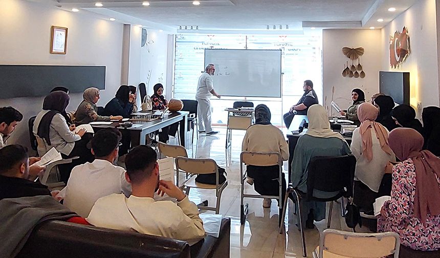 Tekirdağ'da Diyanet Gençlik Merkezi gençlerin ilgi odağı oldu