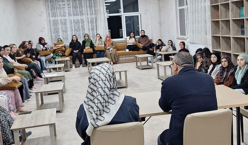 Avcılar'da gençlerle hasbihal programı düzenlendi
