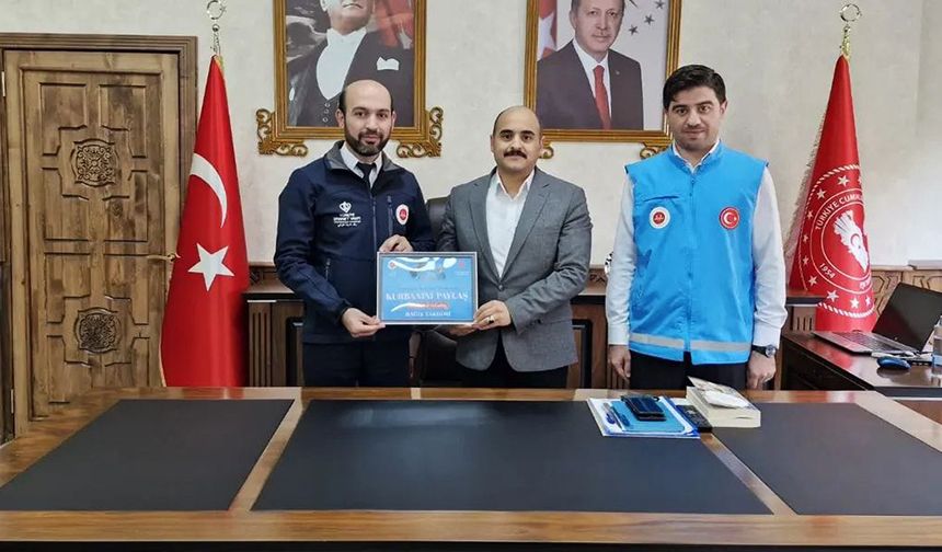 Çelikhan Kaymakamı Altınöz'den TDV'ye destek