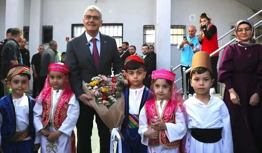 Vali Çelik, miniklerin sevincine ortak oldu