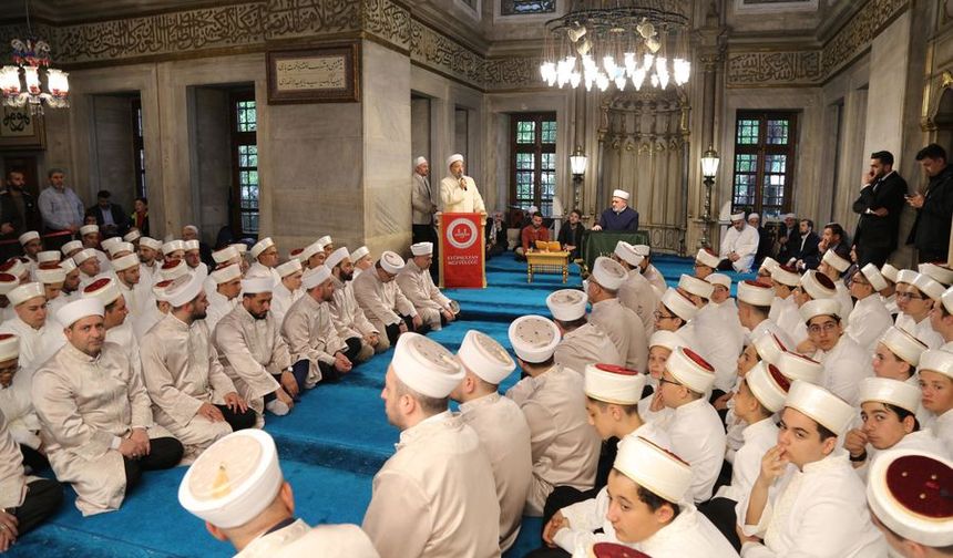 Eyüpsultan'da 234 hafız icazet aldı