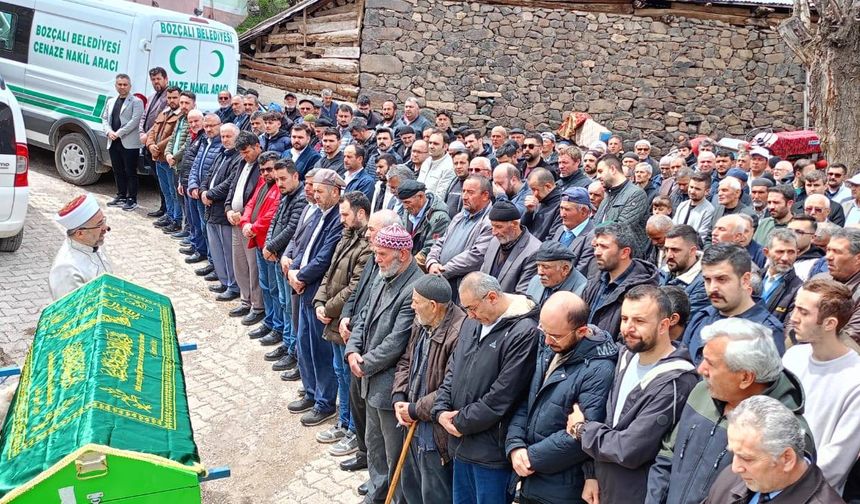 Cami bacasını temizlerken vefat eden İmam Hatip Yavuz ebediyete uğurlandı