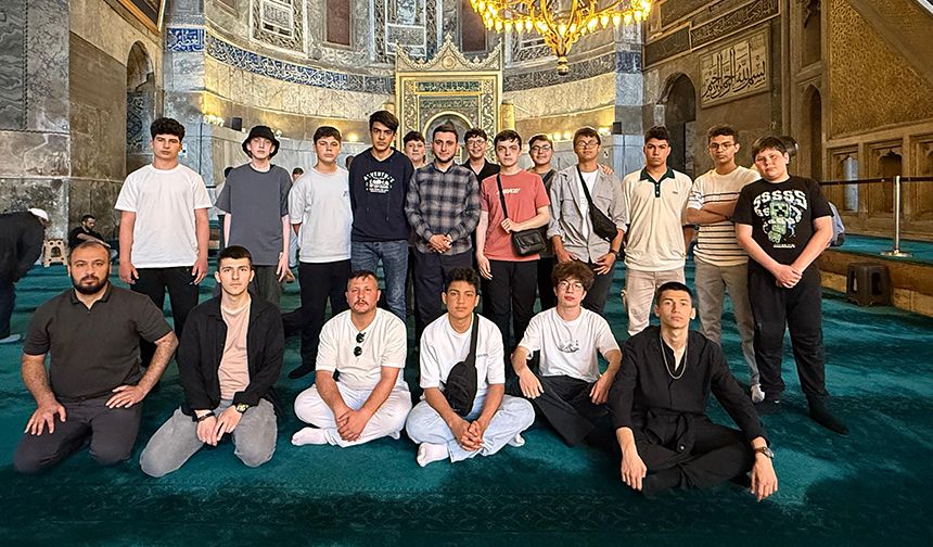 Mengen Diyanet Gençlik İstanbul’un manevi atmosferinde buluştu