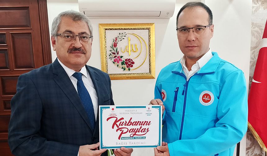 Müftü Çapçı, kurbanını TDV'ye emanet etti