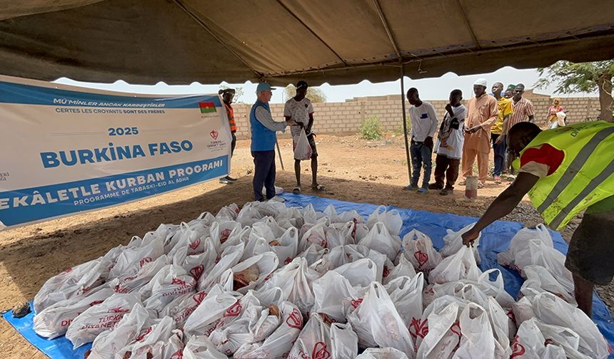 Türkiye Diyanet Vakfı, Burkina Faso'da ihtiyaç sahiplerine kurban eti ulaştırdı