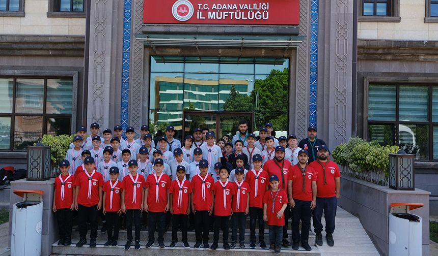 Adanalı izciler dualarla kampa uğurlandı