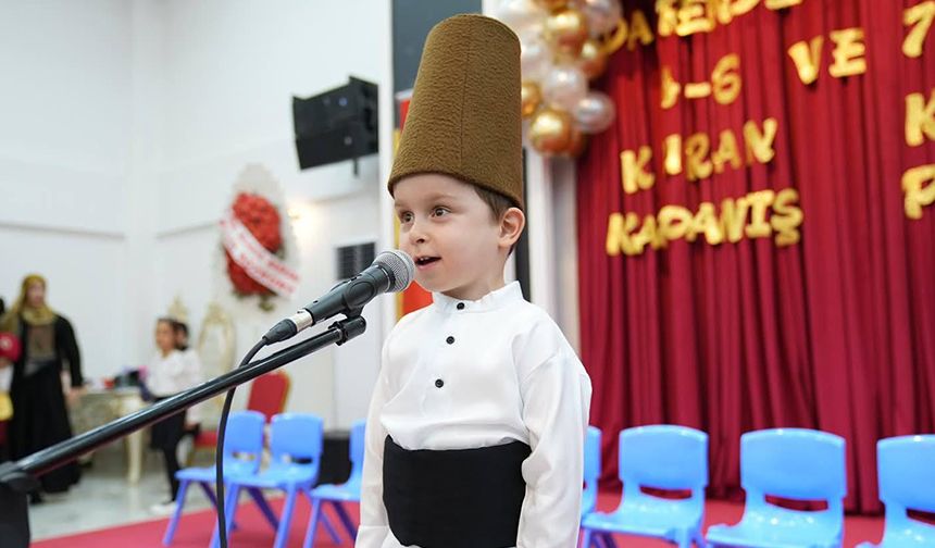 Darende'de minikler yıl sonu heyecanı yaşadı