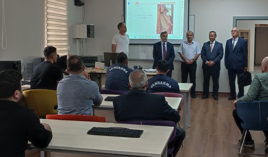 Elmadağ'da kurban kesim kursu düzenlendi