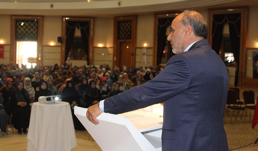 Malatya'da "Yaz Kur’an Kursu Hizmet İçi Eğitim Semineri" düzenledi