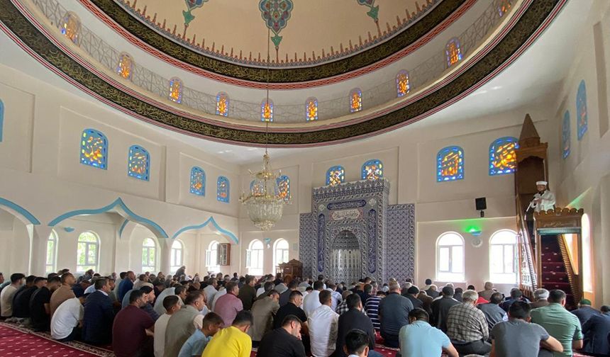 Gürpınar'da mihraplar gençlere emanet
