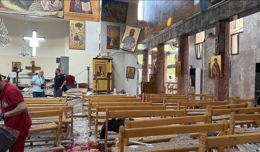 Şam'da kilisede meydana gelen patlamada 20 kişi hayatını kaybetti