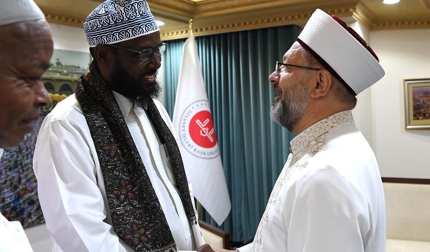 Somali İslam İşleri ve Vakıflar Bakanı Robow’dan Diyanet İşleri Başkanı Erbaş’a ziyaret
