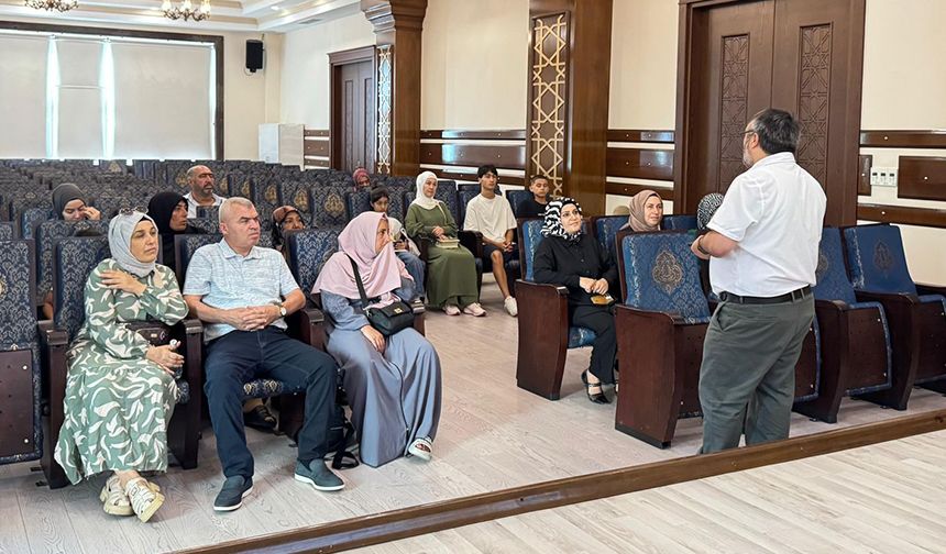 Adana'da umre hazırlıkları başladı