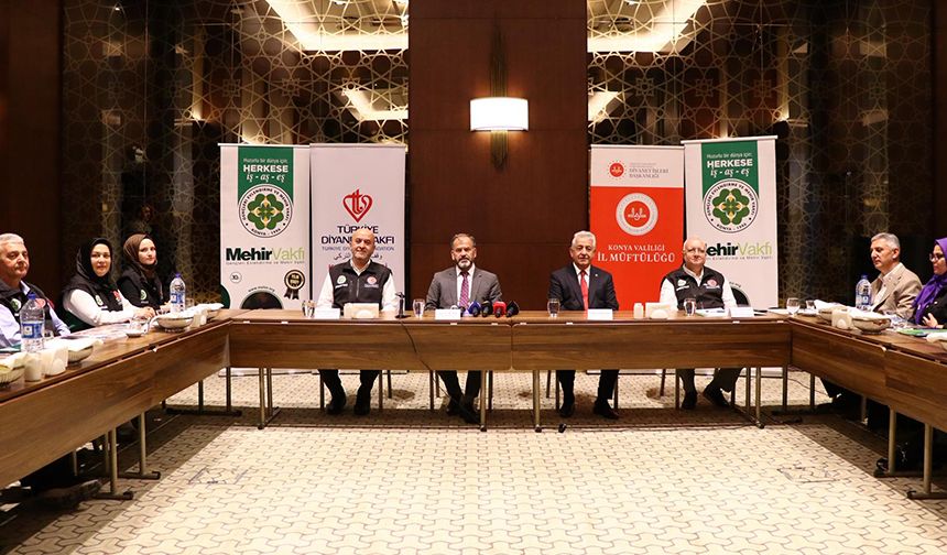 Adıyaman'da 100 depremzede nişanlı çifte düğün yardımı