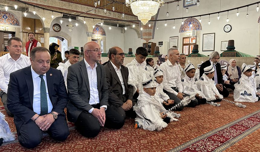 Karaman'da sünnet çocukları duada buluştu