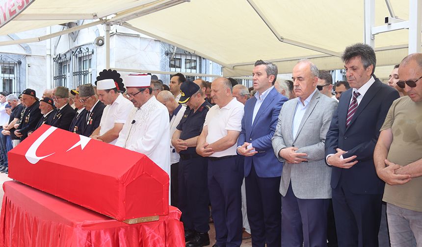 Kıbrıs gazisi Şahin Demirci, Ünye'de ebediyete uğurlandı