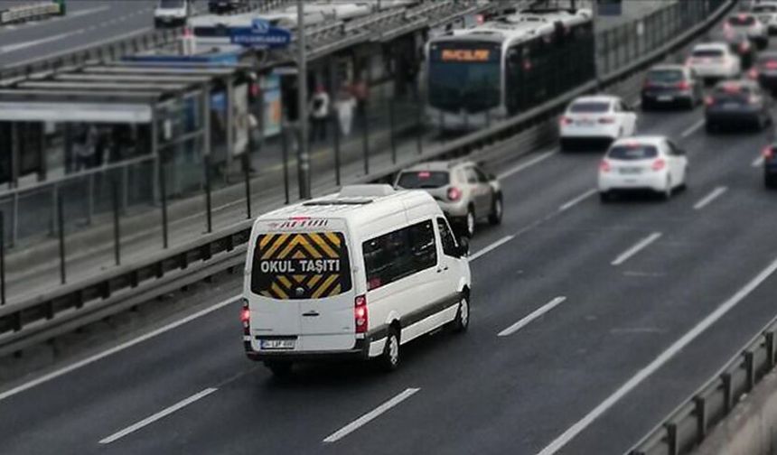 Velilere korsan okul servisi ve ücret uyarısı