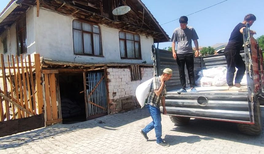 Osmancık'ta Filistin halkı için buğday toplandı