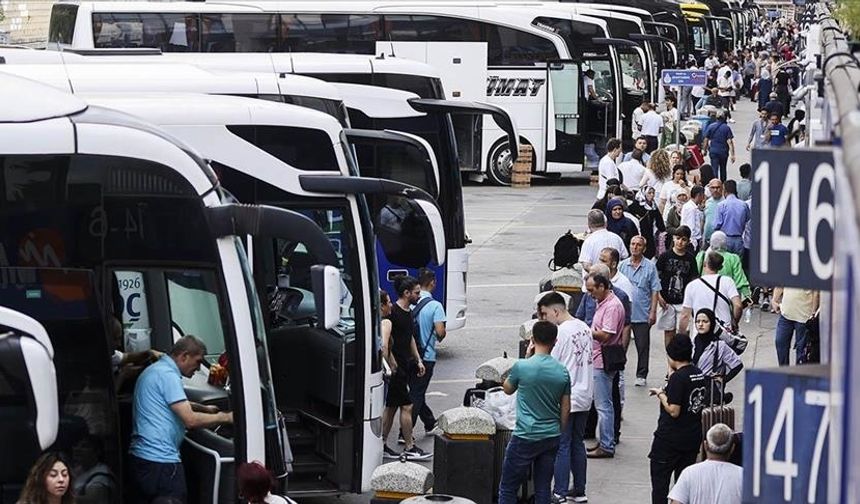 Türkiye'de geçen yıl yaklaşık 2,7 milyon kişi iller arasında göç etti