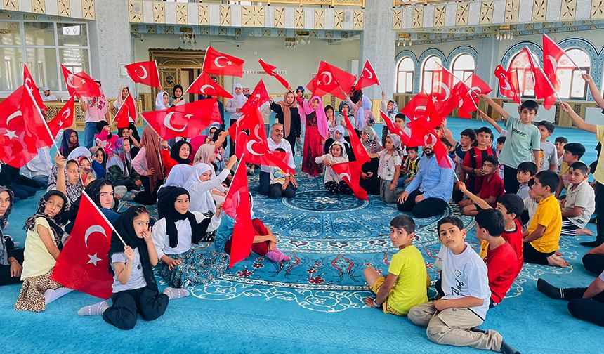 Van'daki Yaz Kur'an Kurslarında 15 Temmuz anıldı