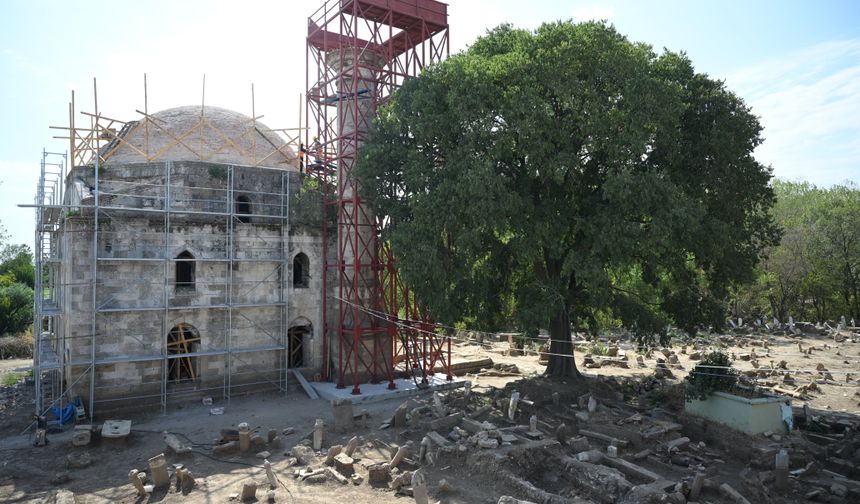 Edirne'de yalı camisi özelliğindeki Evliya Kasımpaşa Camii'nin onarımı sürüyor