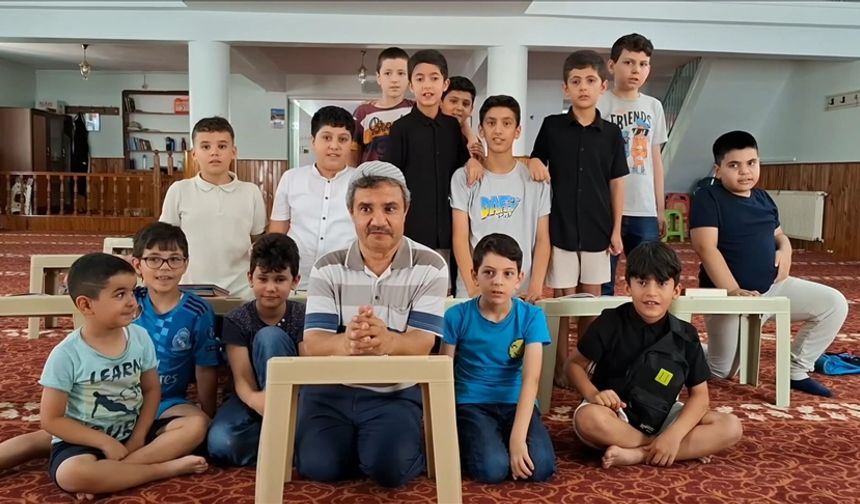 Ankara'da Kur'an kursu öğrencileri harçlıklarını Gazze'ye bağışladı