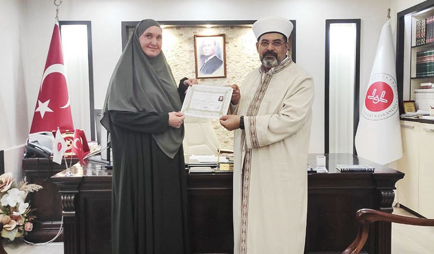 Rus vatandaşı kadın Batman'da Müslüman oldu