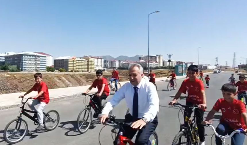 Bitlis'te geleneksel cami bisiklet turu düzenlendi